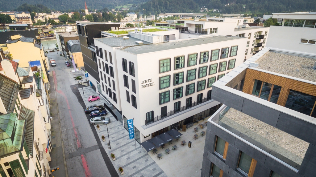 A bird's eye view of the exterior of the arte Hotel Kufstein