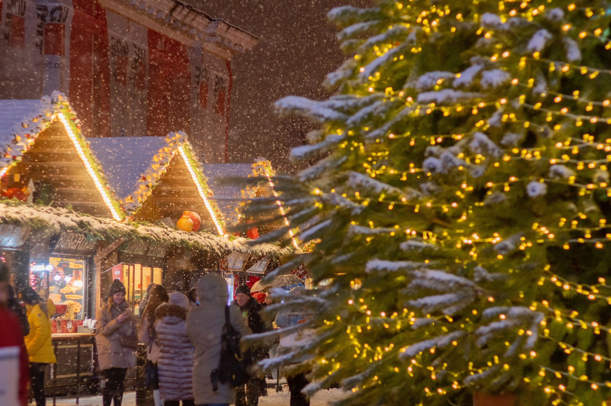 Hütten am Adventmarkt