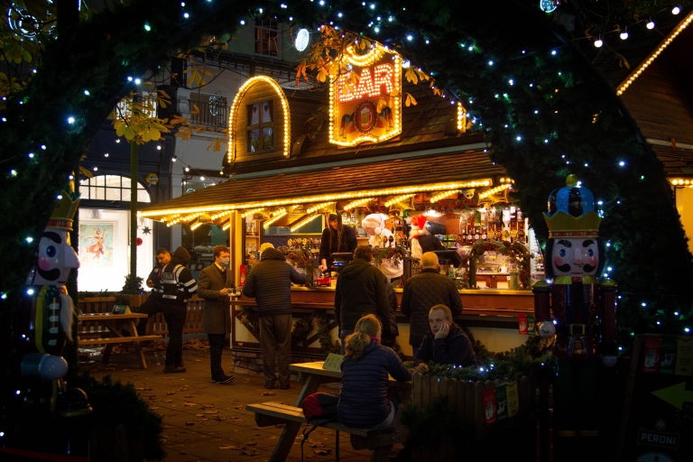 Hütten am Adventmarkt