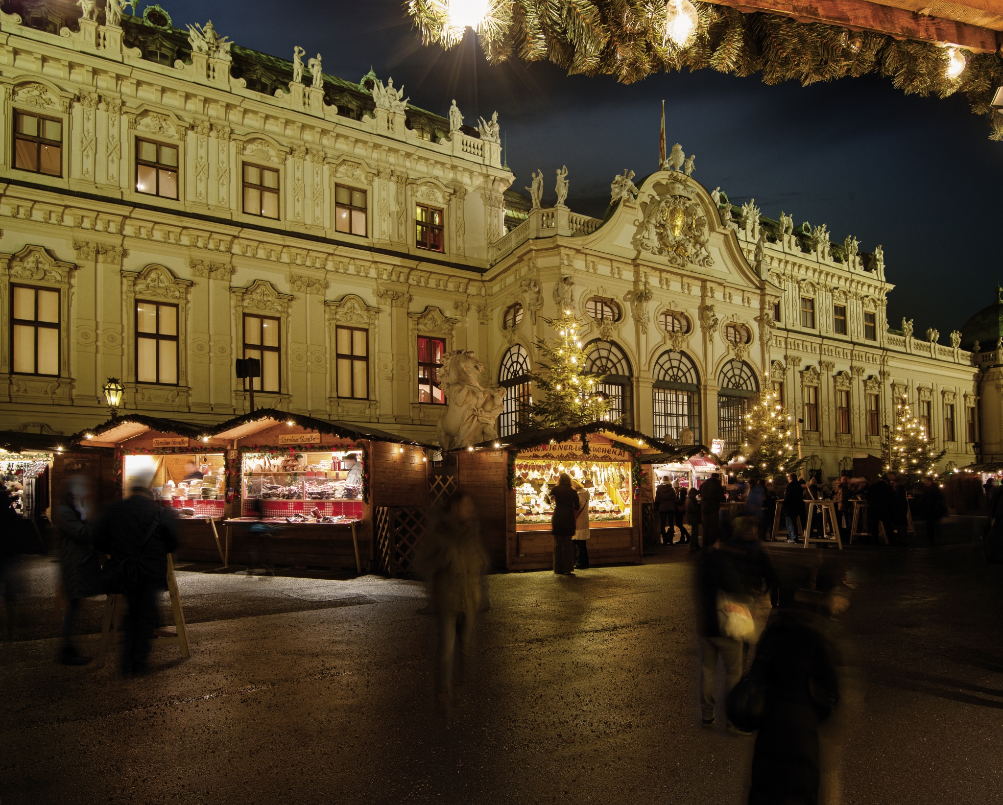 Weihnachtsdorf beim Schloss Belvedere